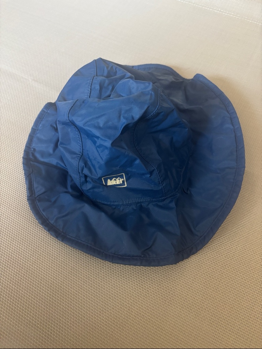 REI Kids Navy Blue Packable Sun Bucket Hat boys 4-7 magnetic brim